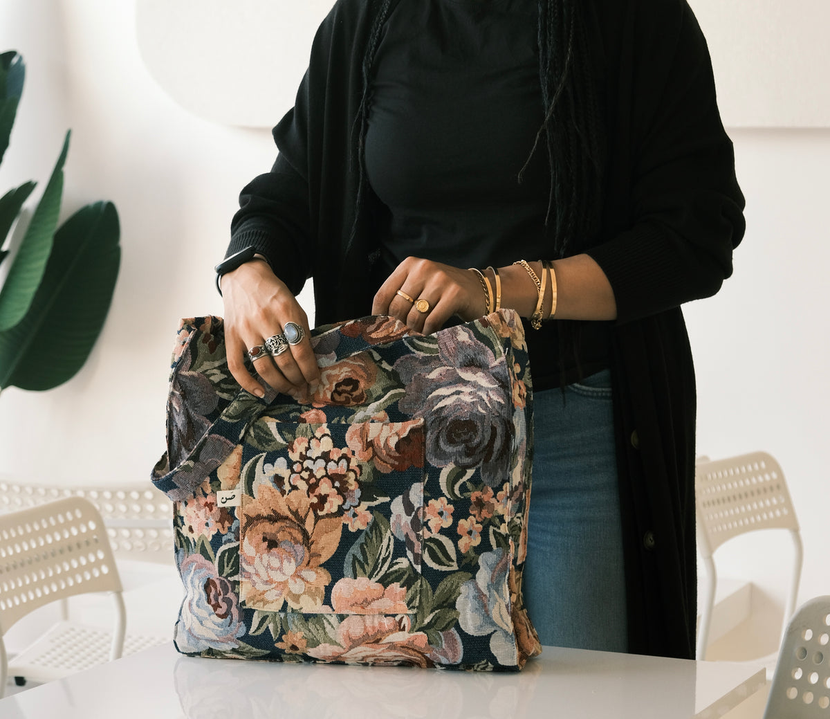 roses large tote bag